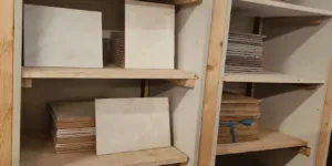 Keramische tegels groot