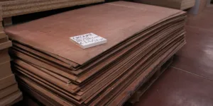 Okoumé Multiplex  (182,2 x 91,2 x 0,6) cm