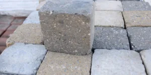 Kleine Betonklinker (11 x 11 x 7)